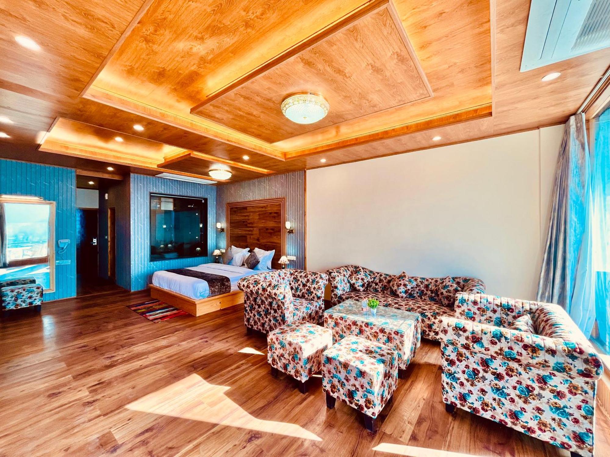 Naina Deventure Resort, Manali - Premium Rooms With Centrally Heated & Scenic View Exterior photo