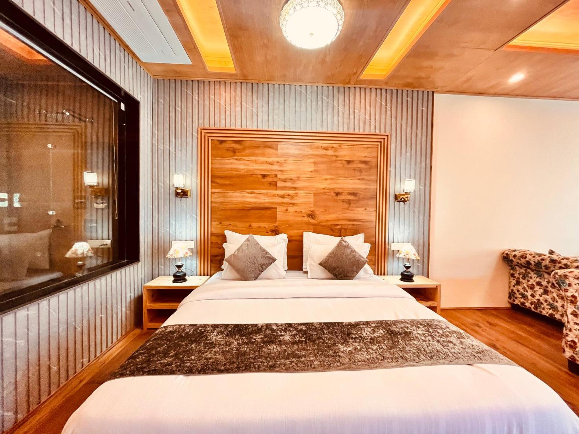 Naina Deventure Resort, Manali - Premium Rooms With Centrally Heated & Scenic View Exterior photo